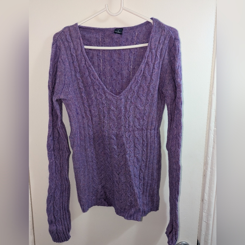 GAP Women's V-Neck Wool Sweater in Lavender M - Picture 3 of 8
